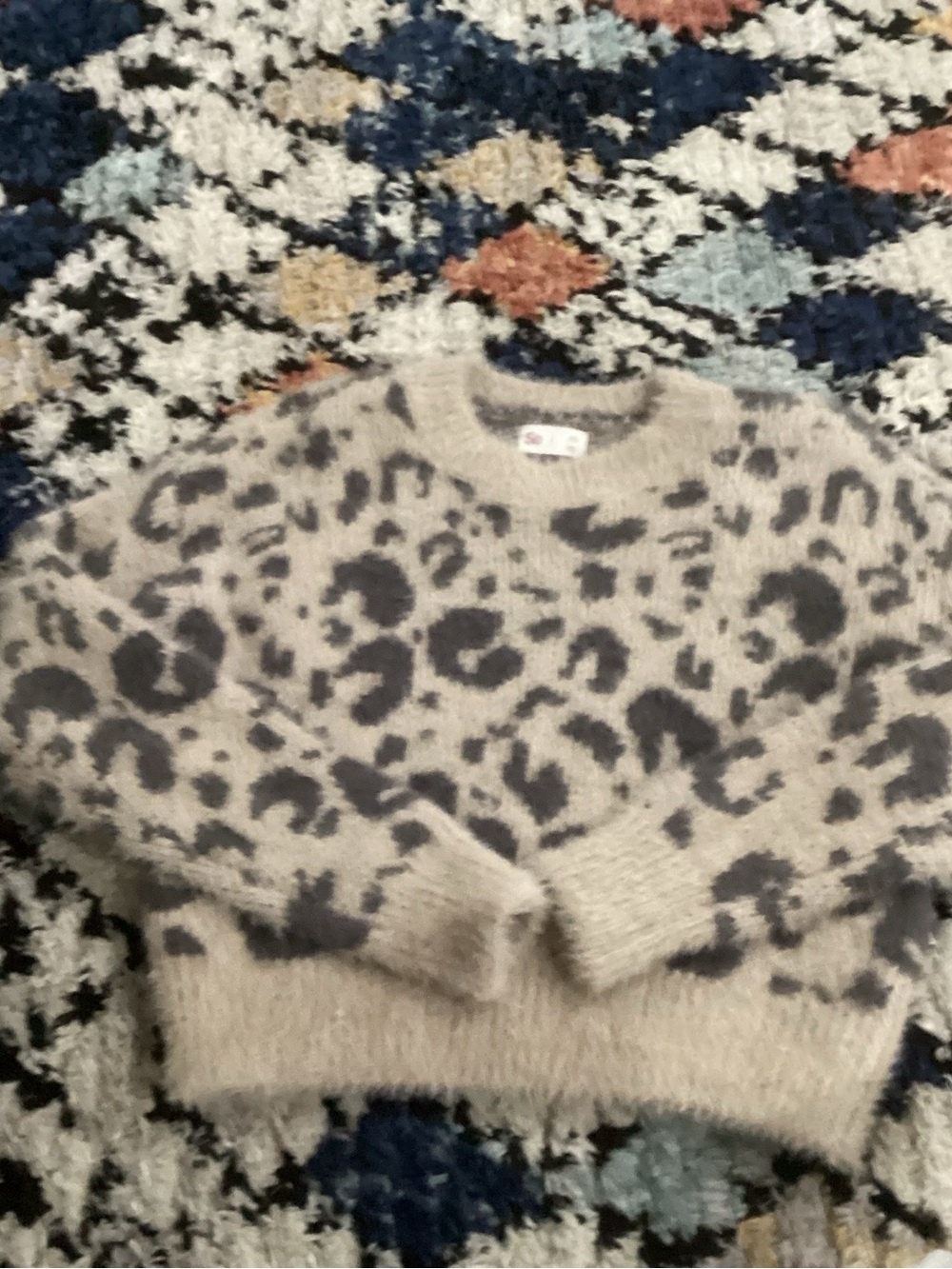 SO Leopard Fuzzy Crewneck Sweater - Cream & Gray
